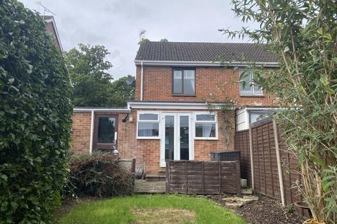 2 bedroom semi-detached house to rent, Wantley Hill Estate, Henfield