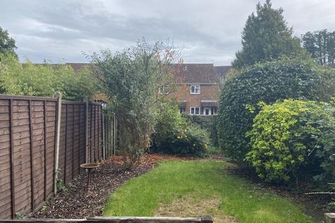 2 bedroom semi-detached house to rent, Wantley Hill Estate, Henfield