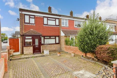 3 bedroom end of terrace house for sale, Cormorant Walk, Hornchurch, Essex