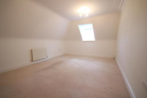 3 bedroom apartment to rent, Edgware HA8