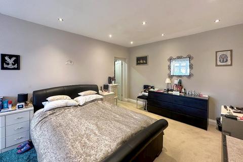 5 bedroom detached house for sale, Mitchley View, Sanderstead, Surrey, CR2 9HQ