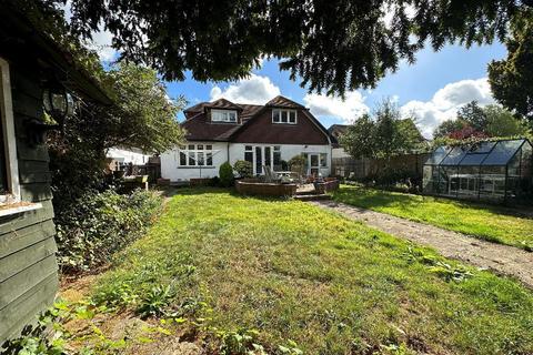 undefined, Mitchley View, Sanderstead, Surrey, CR2 9HQ