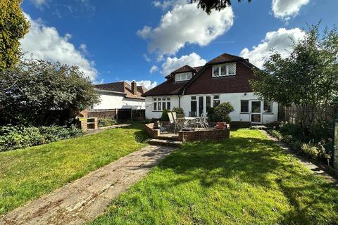 5 bedroom detached house for sale, Mitchley View, Sanderstead, Surrey, CR2 9HQ