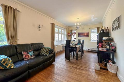 5 bedroom detached house for sale, Mitchley View, Sanderstead, Surrey, CR2 9HQ