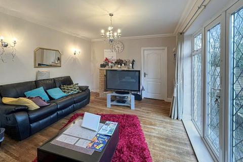 5 bedroom detached house for sale, Mitchley View, Sanderstead, Surrey, CR2 9HQ