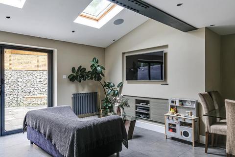 50 Whyteleafe Hill, Whyteleafe, CR3 0AB