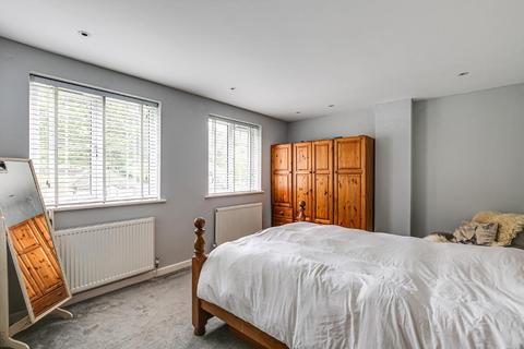 50 Whyteleafe Hill, Whyteleafe, CR3 0AB