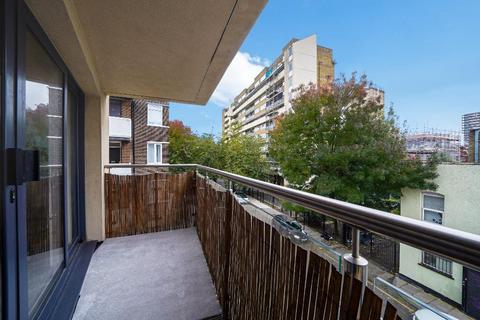 2 bedroom apartment to rent, 24 Cavell Street, London, E1 2HP