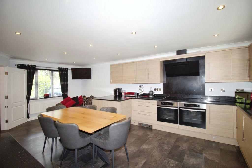 Kitchen dining area