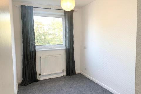 2 bedroom flat to rent, Highview Road, Sidcup, Kent, DA14 4EY