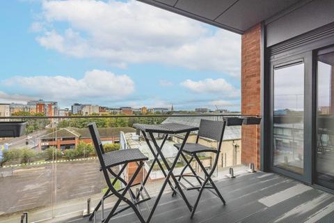 1 bedroom flat for sale, Bath Road, Slough, SL1 3FX