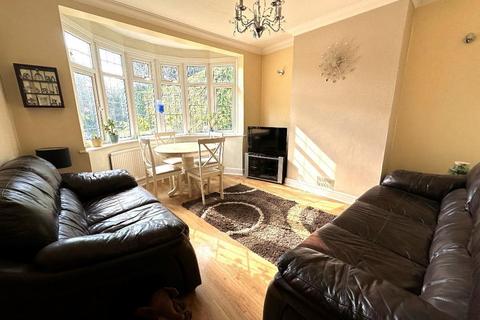 3 bedroom semi-detached house for sale, Round Green, Luton LU2