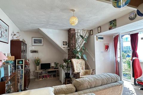 34 Farnefold Road, Steyning, BN44 3SN