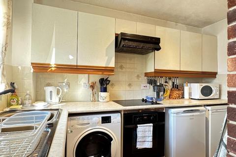 34 Farnefold Road, Steyning, BN44 3SN