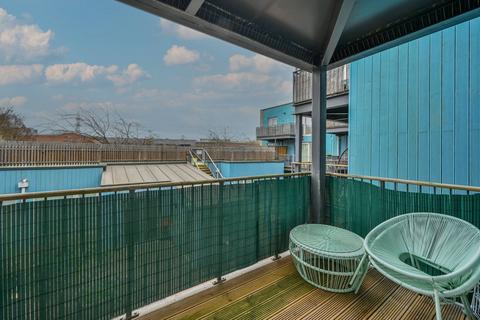 2 bedroom flat for sale, Shipman Road, Royal Docks, London, E16