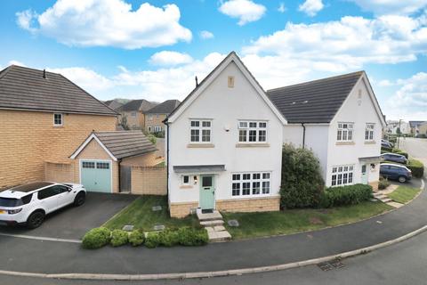 35 Bletchley Road, Horsforth, Leeds, LS18 4FG
