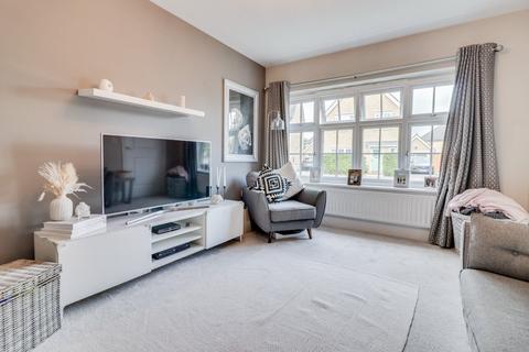 35 Bletchley Road, Horsforth, Leeds, LS18 4FG