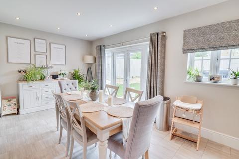 35 Bletchley Road, Horsforth, Leeds, LS18 4FG