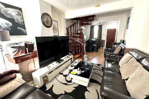 2 bedroom terraced house for sale, Biscot, Luton LU3