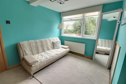 4 Croydon Drive, Penkridge, Stafford, ST19 5DW