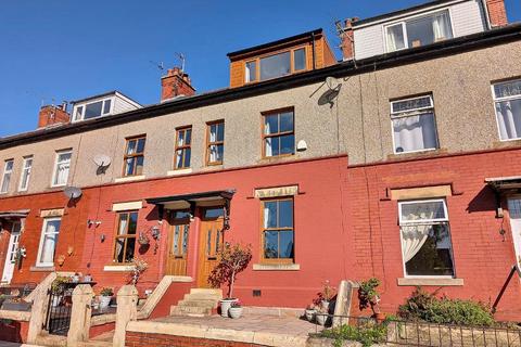 3 bedroom terraced house for sale, Pendle Avenue, Chatburn, BB7 4AX