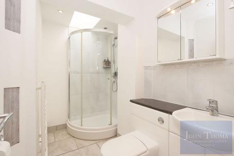 47 Woolhampton Way, Chigwell, IG7 4QQ