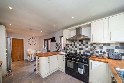 4 bedroom detached house for sale, Swan Close, Blakedown DY10