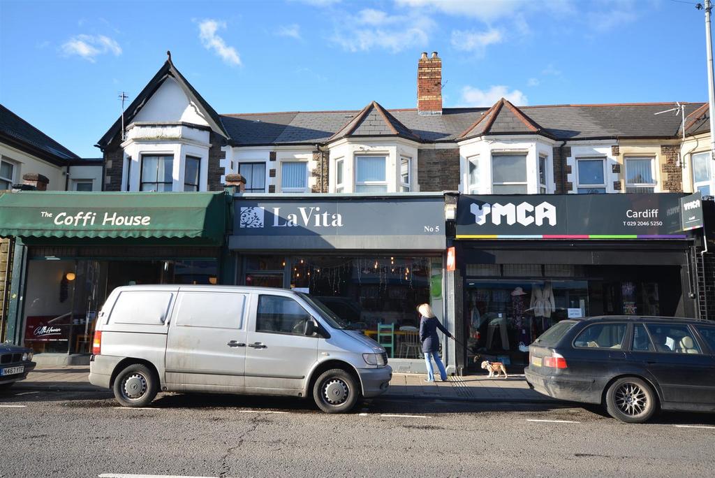 5a Wellfield Road, Roath, Cardiff 2 bed private hall - £1,100 pcm (£254 pw)