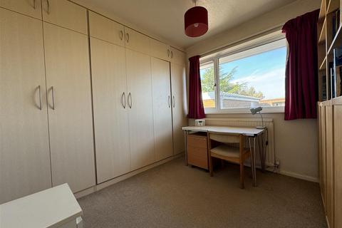 11 Beechfield Avenue, Skelmanthorpe, Huddersfield, HD8 9BZ
