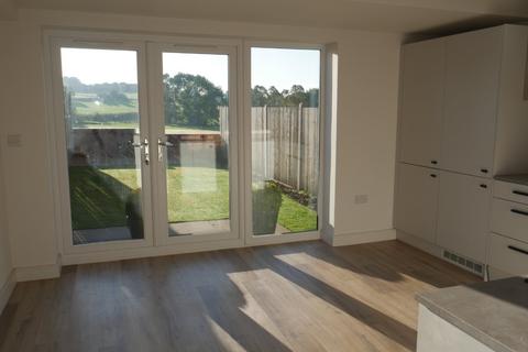 3 bedroom terraced house to rent, Spen Lane, Gomersal, Cleckheaton, West Yorkshire, BD19