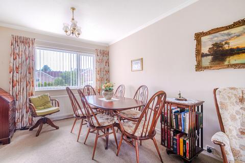 16 Cedar Close, Chard, TA20 1DB