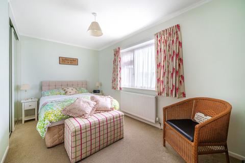 16 Cedar Close, Chard, TA20 1DB