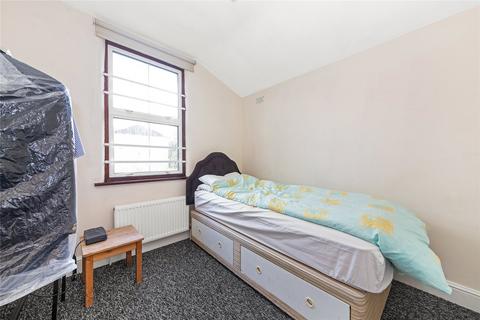 35 Bensham Grove, Thornton Heath, CR7 8DD