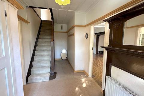 43 Surbiton Hill Park, Surbiton, KT5 8EH
