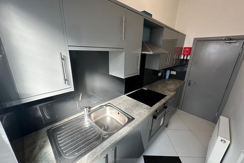 1 bedroom in a house share to rent, Prospero House, Warwick New Road, CV32 5JG