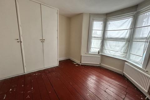 2 bedroom end of terrace house to rent, Easton, Bristol BS5