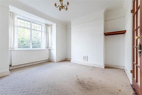 4 Airedale Grove, Horsforth, Leeds, LS18 5EF
