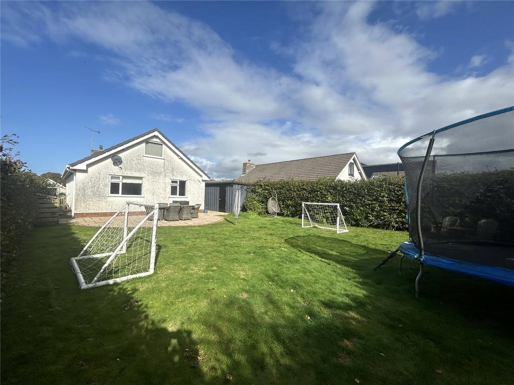 Dolithel, Bryncrug, Tywyn, Gwynedd, LL36 3 bed bungalow for sale £280,000