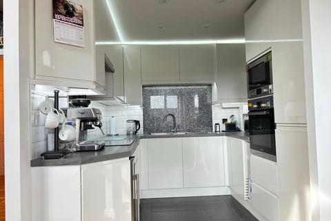 3 bedroom penthouse for sale, Evans Wharf, Hemel Hempstead HP3