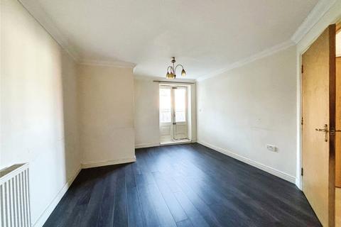 3 bedroom flat for sale, Nunnery Fields, Kent CT1