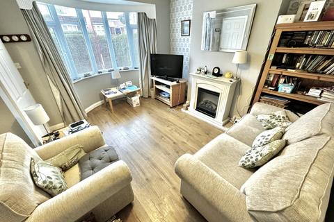 2 bedroom semi-detached house for sale, Linden Road, North Yorkshire YO12