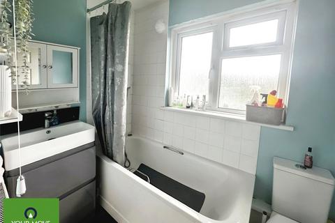 2 bedroom semi-detached house to rent, Lister Road, Kent CT9