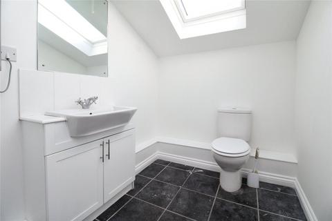 3 bedroom house to rent, Milton Road, Hampshire PO4