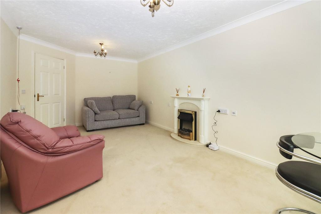 Chase Court, Whickham NE16 1 bed flat for sale £95,000