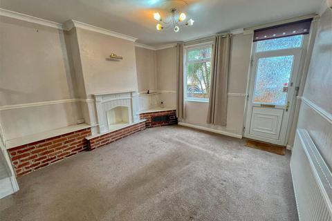 3 bedroom terraced house for sale, Shuttlewood Road, Chesterfield S44