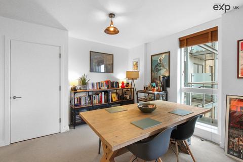 Flat 404, Maestro Apartments, 55 Violet Road, London, E3 3FW