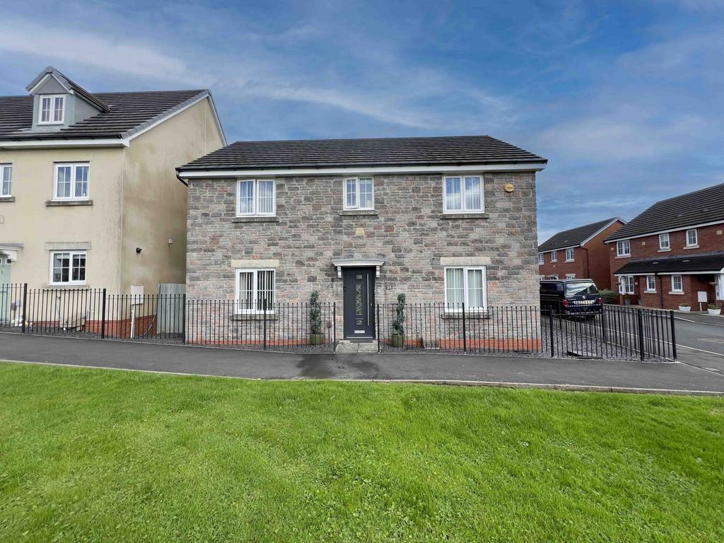 4 Bedroom Detached for Sale