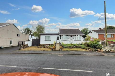 2 bedroom detached bungalow for sale, Monksford Street, Kidwelly