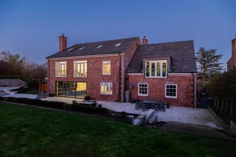 undefined, An outstanding Georgian style detached family residence in Eaton
