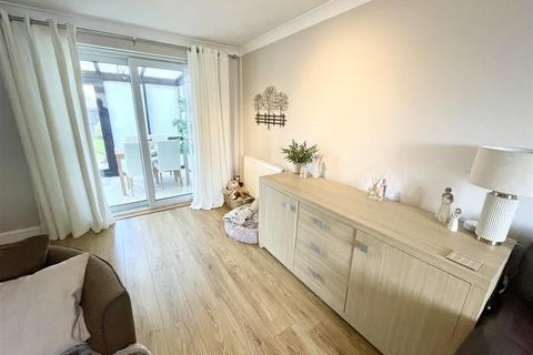 37 Chickerell Road, Swindon, SN3 2RQ
